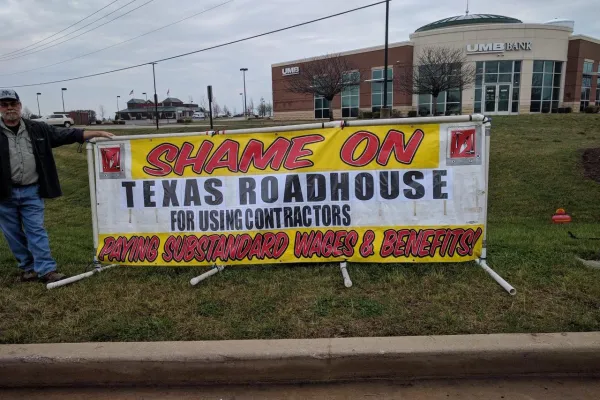 txroadhouse3.jpg